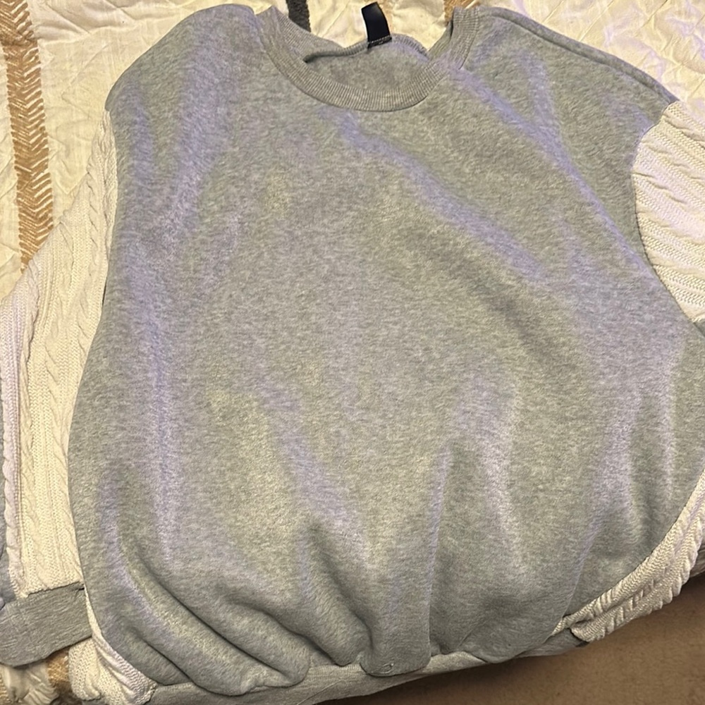 SHEIN Gray Relaxed Sweatshirt